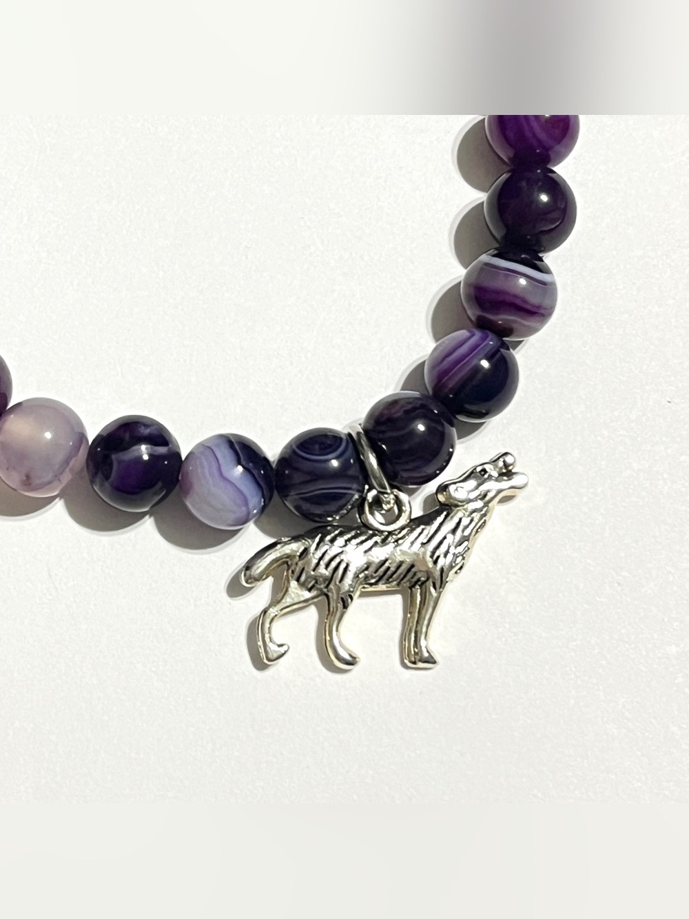 Purple Stone Bead Bracelet Silver Tone Wolf Howling Charm Spirit Animal Stretch